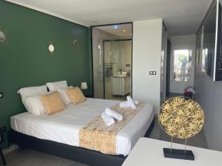 STUDIO CAMP NATURISTE VUE MER, le Gilyves cocooning - 0