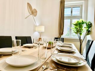 130 m2 Stylish & Spacious Apartment with Free Parking - Vienne - 8