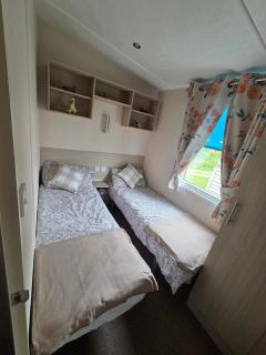8 Guests - Pet Friendly - Three Lochs Holiday Park - 3