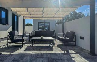Awesome Home In Vodice With Sauna - 9