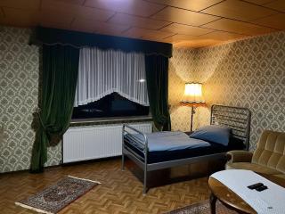 WG in Homberg Efze, Monteurzimmer, 2 Erwachsene, 1 Doppelzimmer Nr 3 - - 7