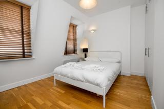 Super 1 Bed Flat in Holborn the centre of London - 2