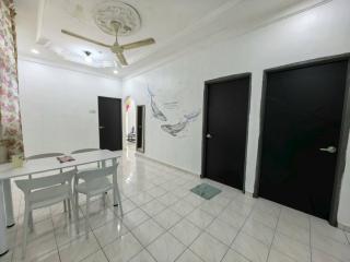 Queen Bed Budget Room - Padang Serai - 8