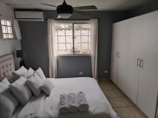 Costa Verde Room With Private Bathroom - 7