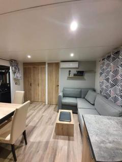 La Réserve 4 étoiles à Gastes emplacement 594 3CH 1SDB 8 personnes - 2