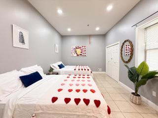 Huge apartment near NYC, Parking - 7