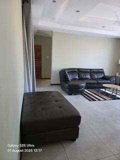 Lillies House - 6