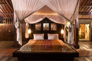 Villa Mahadevi 2 Ubud Jungle Retreat Joglo - 1