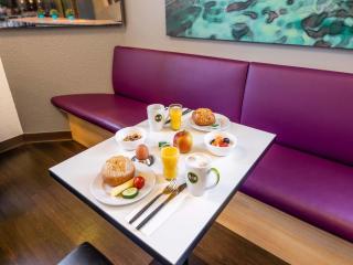 B&B Hotel Freiburg-Nord - 9