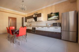 Large 2 Bedroom apt with a Balcony in Katsin building - 6