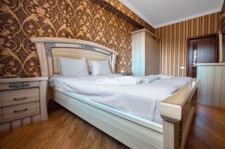 Large 2 Bedroom apt with a Balcony in Katsin building - 4