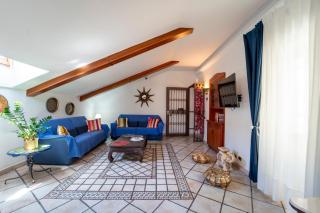 Casa Raffaela with Terrace by Wonderful Italy - 1