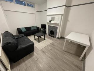 Gorgeous Room In North London - Finchley - 3
