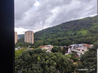 Alojamiento espectacular con respaldo de electricidad y agua constante 24 horas Venezuela Valencia - 5