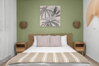 Isla Verde Retreats - 2 Stylish Homes by the Ocean - 5