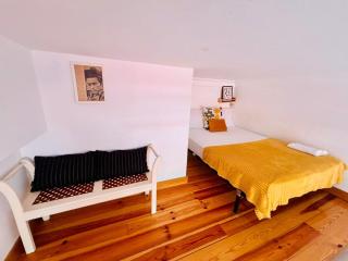 LX Comfort 60 - The Lisbon Spot - 2