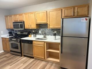 Stylish Crystal City Flat - Gym & Pool - Arlington - 8