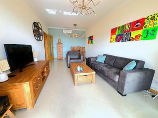 BnB Homes Eco Apartment with Terrace, 2 Swimming pools & Tennis court - 1