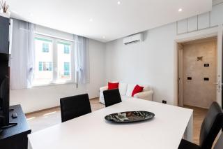 Luna House - 6