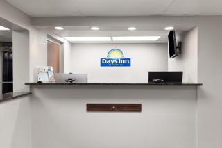 Days Inn by Wyndham Harrisonburg - 6