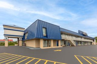 Days Inn by Wyndham Harrisonburg - 7
