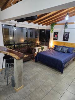 Cozy, Convenient and Affordable Loft In Laureles - 5