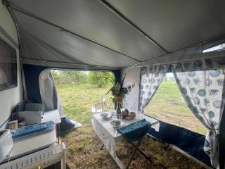Caravane au bord de la mer - 1