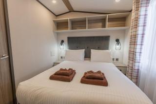 Oakcliff Holiday Park - 4