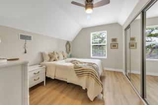 5 min Walk to Beach & Dining in a Private Street - Holmes Beach - 5