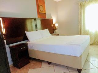 SmileStay Guesthouses Palapye - 8
