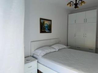 Freskia apartment , Golem - 6