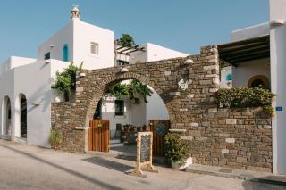 Eleni Rooms - Parikia - 4