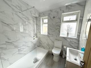 The Cosy Cwtch 2BR Apartment in City Centre - Cardiff - 7
