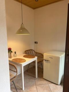 Idyllische Wohnung mit Terrasse und Seezugang - Bosau - 7