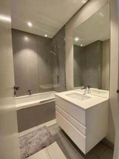 Serene Global Capetown Axis - 7