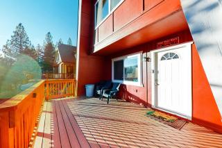 Lazy Bear Barn - Family-Friendly Mountain View Cabin with Wi-Fi, Fireplace, & Deck - 7