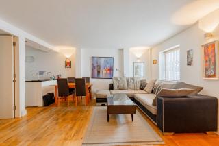 Spacious and Well-Connected 1BD near Oval Station - 0