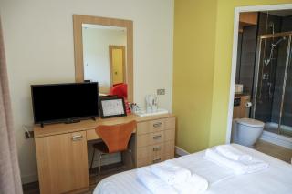 Jubilee Ground-floor Double Bedroom - 7