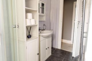 2 bedroom Cossy Detached Property - 3