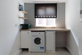 2 bedroom Cossy Detached Property - Barnsley - 6
