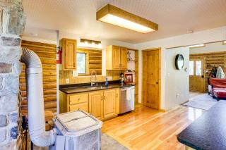 Cozy Ouray Home, Steps to Riverwalk Trail! - 2