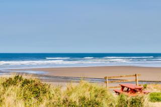 Joe's Oceanview Getaway - 8