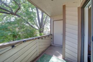 10 Mi to Dtwn Tulsa Condo with Pool Access! - 2