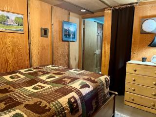 Mt Rainier Little Green Cabin On Big Creek! - Ashford - 1