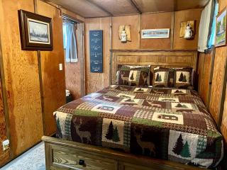 Mt Rainier Little Green Cabin On Big Creek! - Ashford - 3