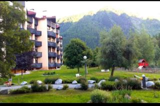 48m With Balcony And Mountain View! - 1