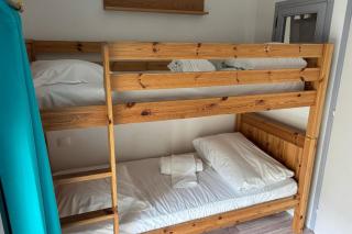 48m With Balcony And Mountain View! - 5