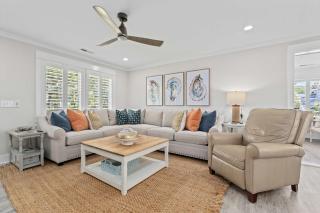 Palms of Hart- 2 Blocks from Beach Dog Friendly - 1