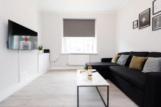 15 off weekly and off 20 Monthly - free parking - Cardiff - 4