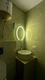 Visitor stop - Greater Noida - 1